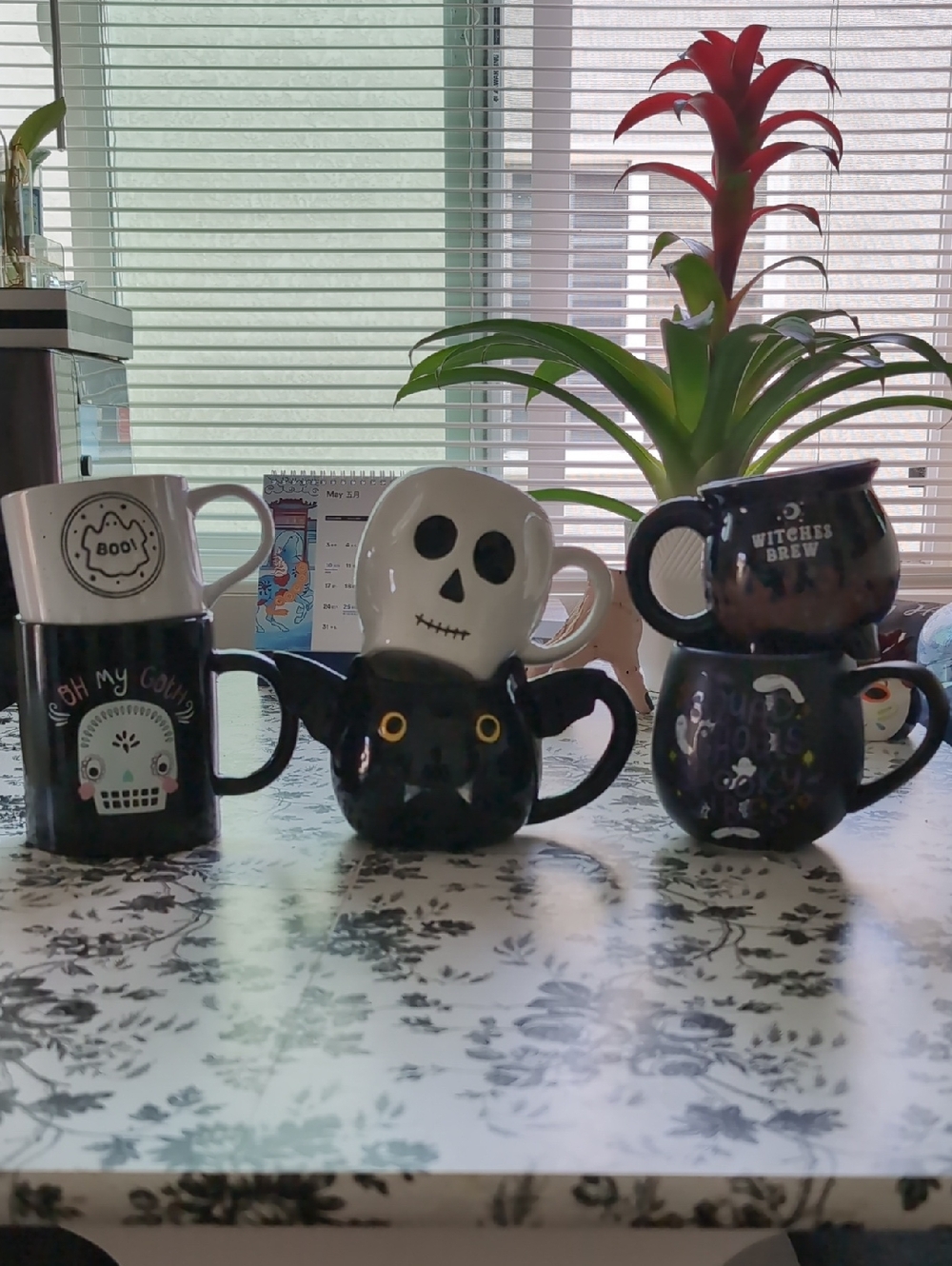 Halloween Ceramic Mixed Mug Set